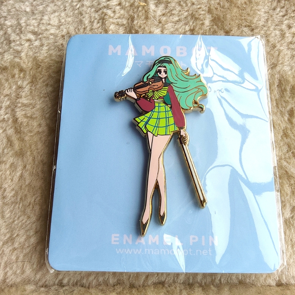 Mamobot Violin Michiru V3 enamel pin